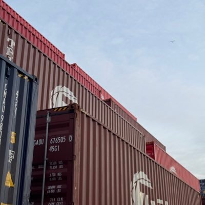 ✨️埼玉県川口市にある運送会社です✨️ 主に食品、飲料、印刷物ダンボール紙類、建材や電線類、化学薬品などを運んでいます🚚 配送エリアは、首都圏エリアです🚚当社ホームページをお気軽にご覧下さい🌈 フォロー、お問い合わせ、求人、お待ちしております😊是非仲良くしてください🎵