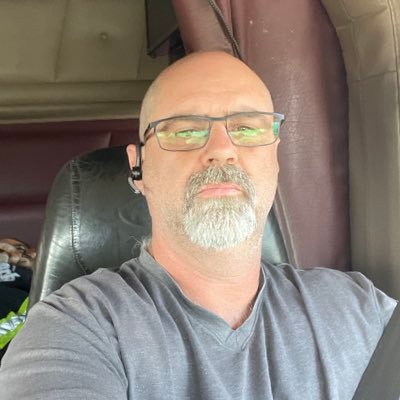 shlimmy02's profile picture. 