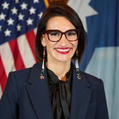 Mom, wife, organizer, former State Rep, Anishinaabekwe. Lt. Governor of Minnesota. Working together across lines of difference to get things done. #OneMinnesota