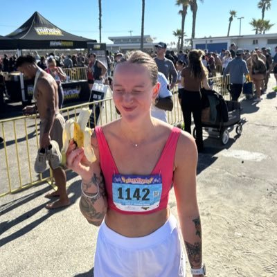 alyssarfuller's profile picture. 