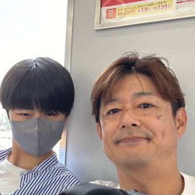 株式会社フロッグポッド 代表取締役 家族とスタッフと、テクノロジーとゴルフとサッカーと音楽と釣りと自転車をこよなく愛する51歳。