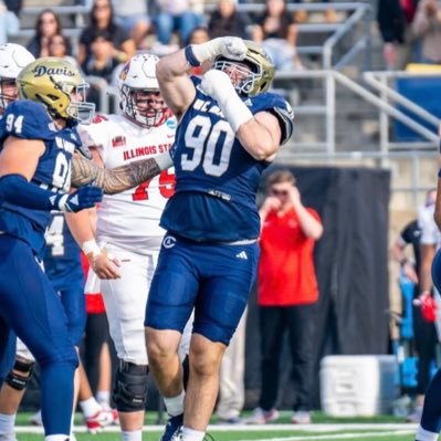 TrentCarrade52's profile picture. DL @ucdfootball