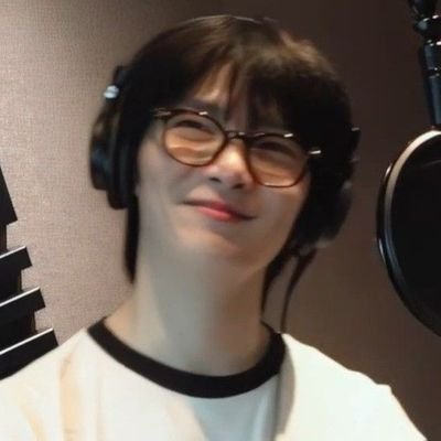 gabydoinnie's profile picture. Profissão: Stay e estudante 🖤🤍 
 Se te faz sorrir, é porque te faz bem. Se te faz bem, não deixe escapar.