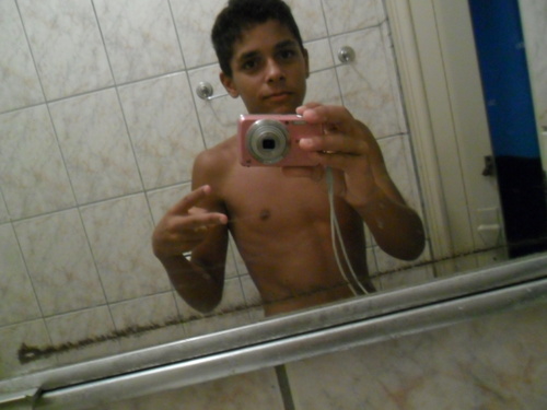 13 Aninhos,Sao paulino até morrer,Loco,bobo + simpatico 

Qr saber +?Follow-me?
