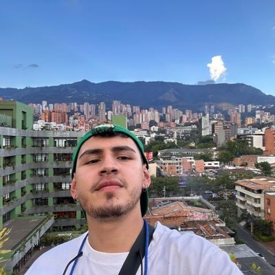 luis_eflorez's profile picture. 