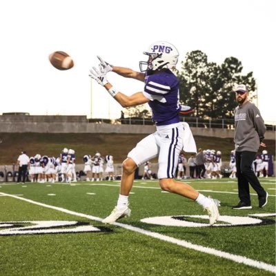 PNG | C/O 2028🎓 | WR | https://t.co/YaNtzqZOAo 4.0 gpa📚 4.4 40yd dash🏁