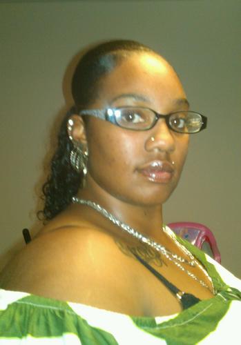 iM 23years OLD & iL Me sum Nicki/Hubby Weezy♥@NickiMinaj iL Onika Tanya Maraj & DWayne Michael Cater Jr.@LilTunechi♥
