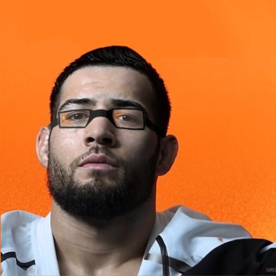 ahmuzeyyensenar's profile picture. Dövüş sporlarıyla kafayı bozduk