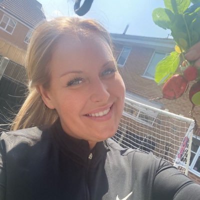 Karen399626029's profile picture. just be yourself ❤️ #Trump 24                                        I’m a proud PATRIOT 🇺🇸