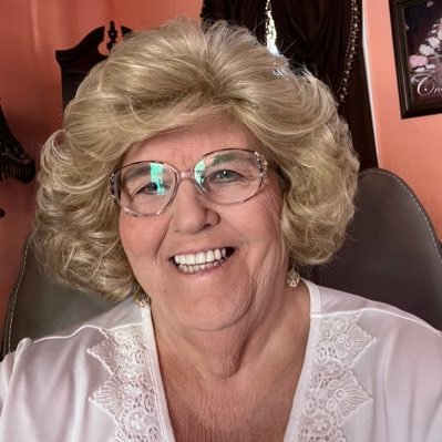 Nurse Practitioner from MS.🇺🇸 ❌Trump Supporter❌, Passionate about Patient Care and Devoted to my community. Family, Faith and Nursing are my life.💕