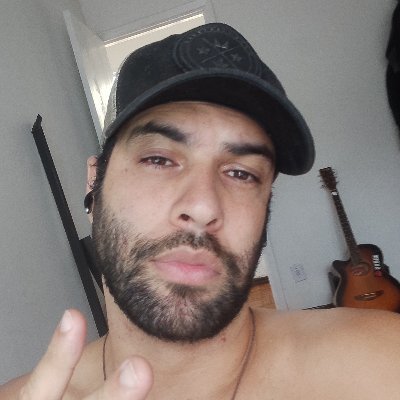Amante da música e de tudo mais que a vida oferece, desde que seja bom e saudável, e nos faça mais feliz.