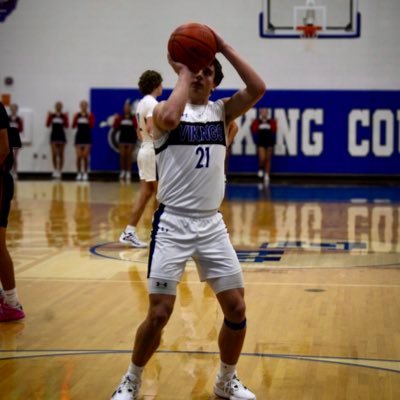 ||2027||CHS 3.7 GPA||6’2 180lbs Guard||937-751-5097||AAU-Midwest Basketball Club 3ssb||Sophomore year 3 minute highlight reel- https://t.co/L0VZX9JBis