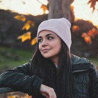 𝕰𝖑𝖊𝖓𝖆 𝕱𝖊𝖛𝖊𝖗 🍁 (@elenafever_) 's Twitter Profile