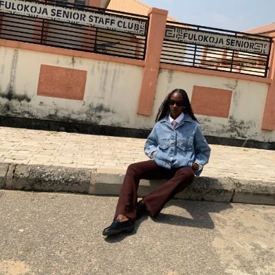 Ng3Savage's profile picture. Microbiologist 🦠🧫🧪🔬🧬⚗️🥼
Undergraduate 
Fashion lover😍😩🪡🧶👔👠
Edo and Yoruba babe😘 2in1