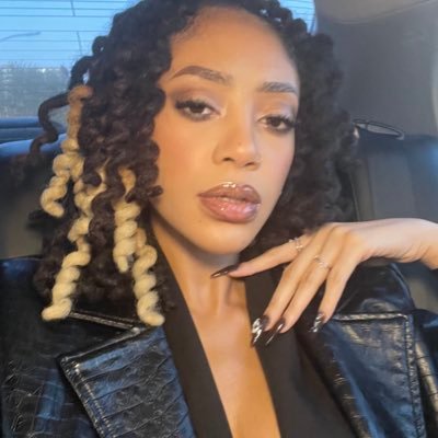 etisyaip's profile picture. 👩🏻‍💻