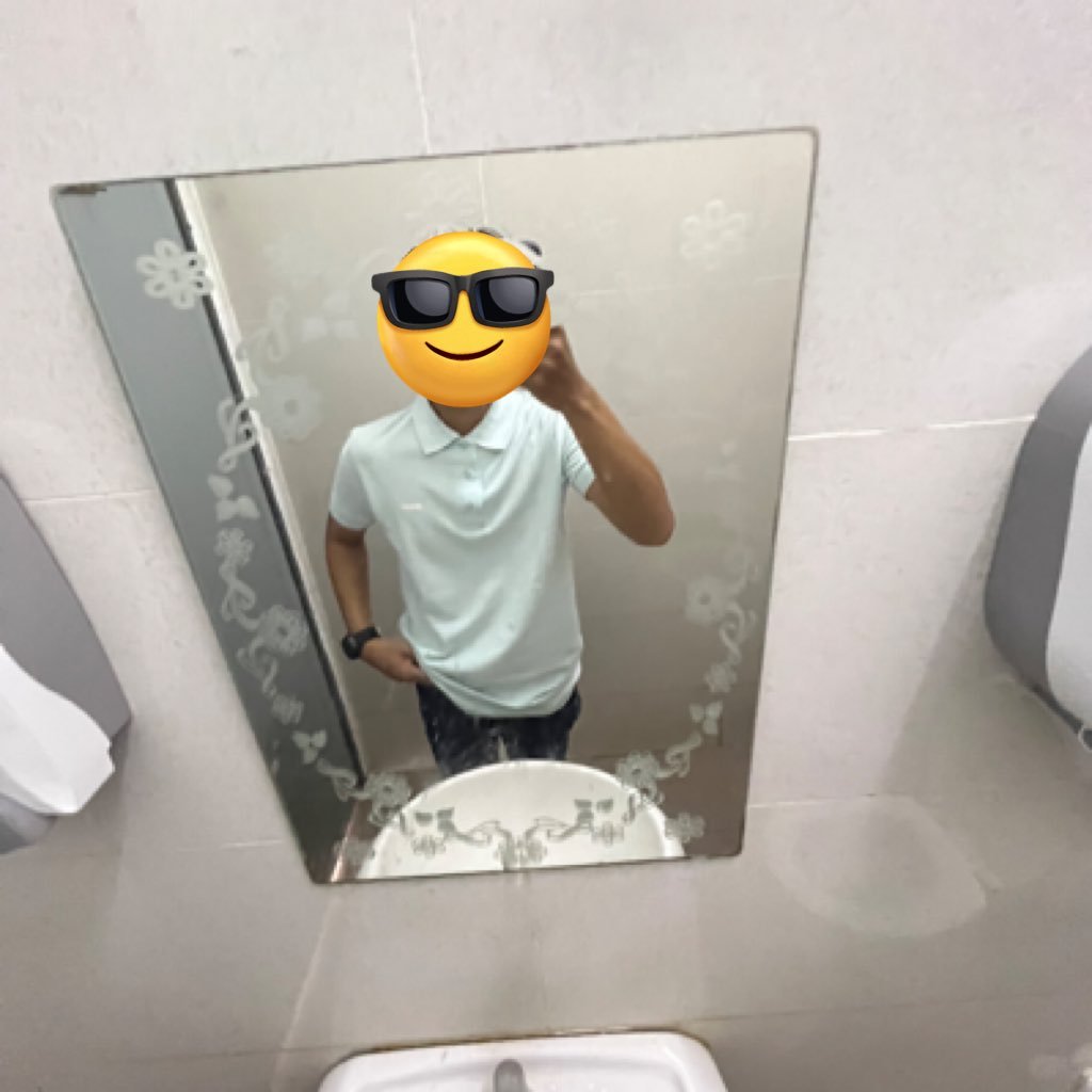 DAUSSRAHIMM's profile picture. nothing’s here , just a kid with biggest dream