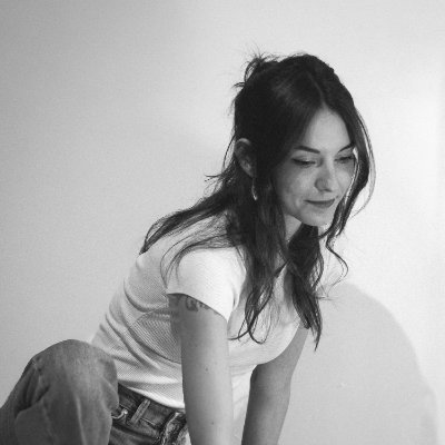 alexiamtr_'s profile picture. graphiste_ and my life is de very mauvaise humeur