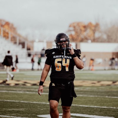 Center @mwsu_football ///Follower of Christ✝️2x All-MIAA Center 2025 NFL Draft Product.