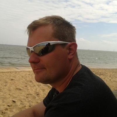 former raf, amateur table top gamer, metal head, f1, beer n rum enthusiast ,Frenchie dad🤟🏻👍🏻🍺🥃.