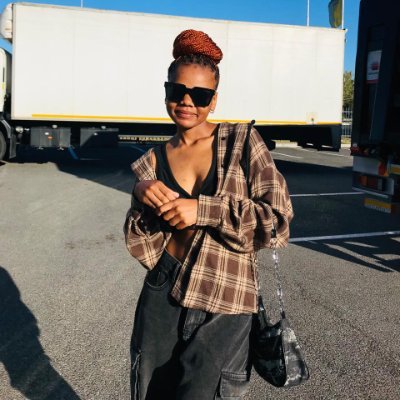 A questionable introvert.💗
No DNA JUST RSA🇿🇦 In healthy relationship with @FCBarcelona