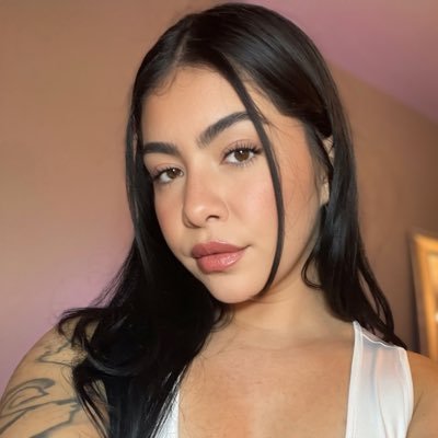 your toxic internet gf ₊˚⊹ᰔ @serveaakari