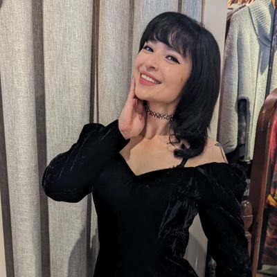 🪻Green witch / INFJ 💭/ AGNP-C 💊/ Aromatherapist 🌿/ Twitch Partner 💜/ Raccoon Obsessed 🦝/ UncleBuckit's Waifu 🦥 / Disgustingly Wholesome Bean ✨