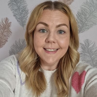 Kirsty π Profile