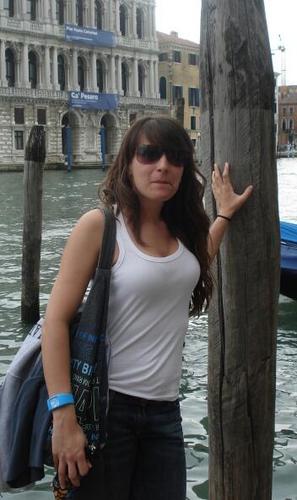 Mayte_sola's profile picture. La muerte es el fin de una vida, no de una relación! #echandotedemenos