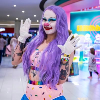 brittany 🫶🏻 29 🦋 nonbinary 💛🤍💜🖤 the horrors are never ending yet i remain silly 🤹🏼♀️ i ❤️ making new friends !! #sugarcookietheclown 🤡🌈✨