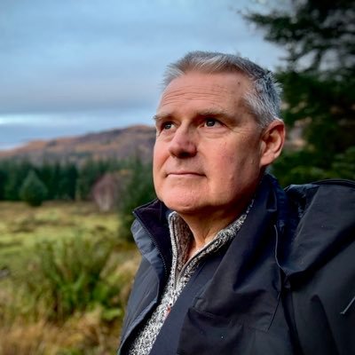 MD & photojournalist at national PR photo agency. Gundog training, scuba diving, cooking. Highworth Town Councillor - views expressed are solely my own.