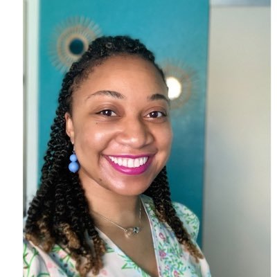 MsStory_Dragon's profile picture. 🐉Keeping the fire of creativity burning bright🔥 Indie Writer ✍️ | Artist 🎨| Gamer 🎮| Ciné 🎥 | Photography 📸 Gather round for a tale or two 📖