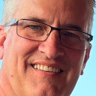 kfranz2's profile picture. Husband, father, Illini