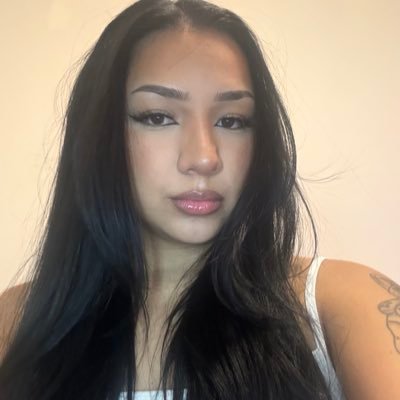 Calisterrrrr's profile picture. emotional gangster ♑️