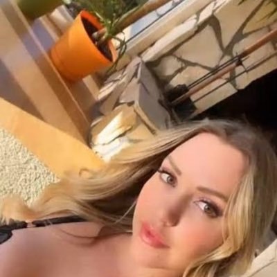 Well I'm a certified legal mobile masseuse therapist and I offer good massage services at good rates you down 💆♀️💆💆♂️