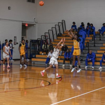 CLASS OF 2027 5”11 WR/DB Highschool:St.Helena college and career academy:Basketball PG/SG HT:5”11 Weight:164 Phone: 737-708-3470 EMAIL: taz.3chandler@gmail.com