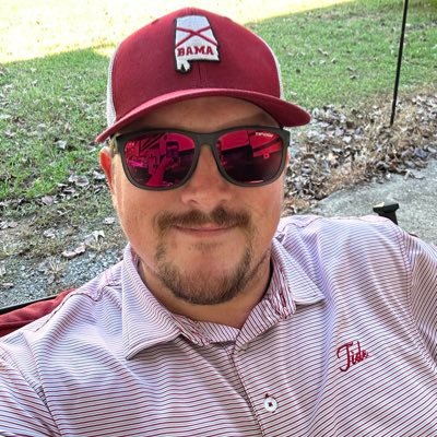 Here for gifs and memes, sports, and hopefully some laughs #RollTide #RiseUp #ChopChop #MUFC....Make your Damn Free Throws!!