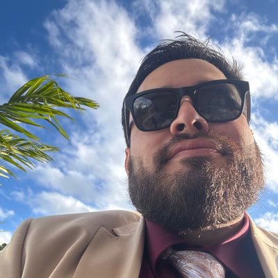 Smuckerrs_'s profile picture. Dodgers season ticket holder. Chargers SSL License holder. Lakers coming soon 🥲