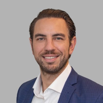 $2B+ sales in NYC @cushwake. NYC Investment Sales. Advise on every asset class and share ideas, trends predictions Dylan.walsh@cushwake.com insta: dylwalcre