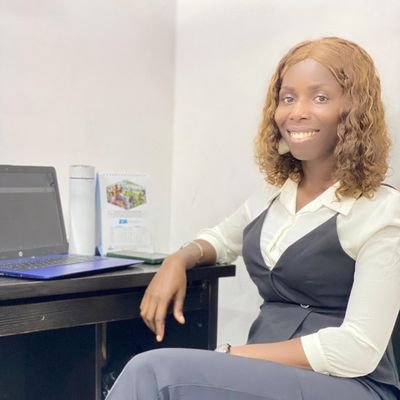 Happyoluebube's profile picture. I'm a Data Analyst  and a FrontEnd Web Dev with a keen interest to bring business solutions through Tech. My Portfolio https://t.co/mzxBXewWQa