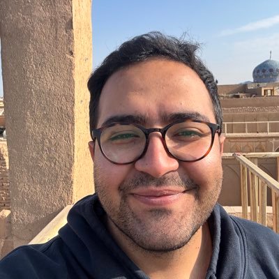 sadeqeshoon's profile picture. spoiler🫠