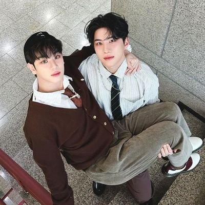 A.C.E fan account
🏳️🌈🇸🇪🇬🇧🇯🇵🇪🇸/ENM/Optimist/Open-minded/Biologist/Nature|📚|🎮|🎵|✈️|DIY|Anime|Deep&meaningful conversations
#ACE #에이스 #CHOICE #초이스