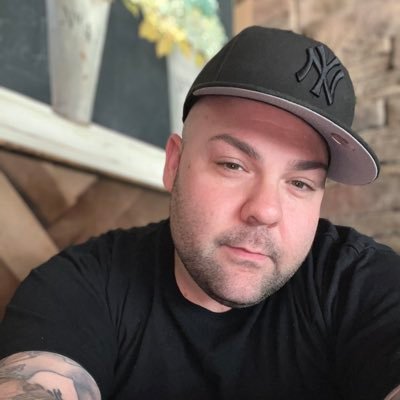 StreetKidAnt's profile picture. I’m in the business of doing business ..