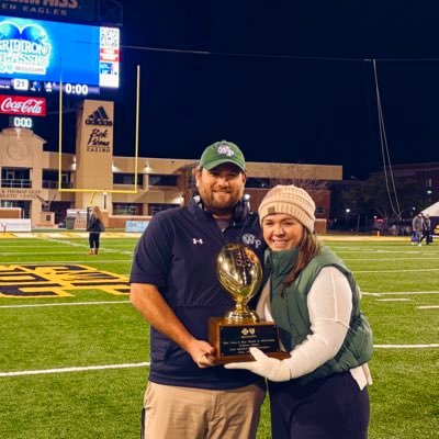 PE teacher || Assistant football coach for West Point Football @WP_Athletics