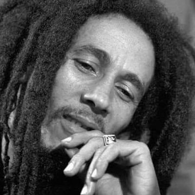 ziyad_0k's profile picture. ربي وان طابت لي الحياه فجعلها✿.. بقرب امي وآبي