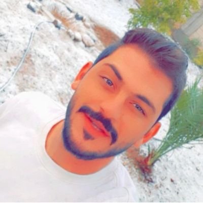 أشتاق لگ لگن الأوضاع ما زآنت ؟ يآ جوع قلبي عليگ ويا بري حآلي 🔕