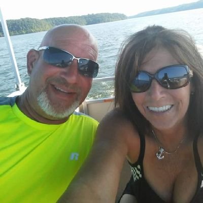 UsaDon777's profile picture. 🎵 Building songs & homes • Proud American 🇺🇸 • Married • MAGA • Hear my music ⬇️