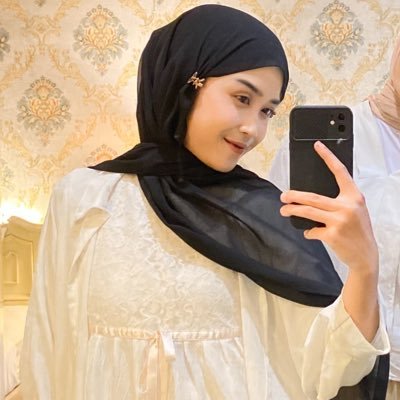 hrtsefventer's profile picture. sabrina