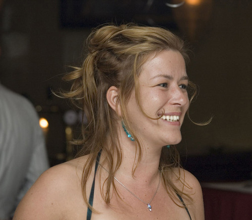 TanjaJC's profile picture. Beheerder van VZH t' Hert. Jongerenproject bij Triavium. Twittert op eigen titel. Positieve netwerker, verbinden en samen brengen. Intuïtief mensen mens.