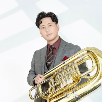 チューバ奏者/@tubassadorsメンバー/日大豊山/洗足音大/チューリッヒ芸大院🇨🇭/https://t.co/1lP6ShxjXp #annkw