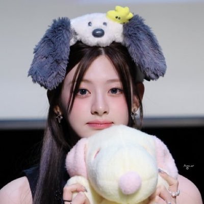 minasjiwoo's profile picture. #SEEUN: she gets MONEY, she super THICK, her body TEA, LET’S GO STAYC!